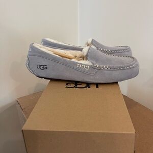 UGG Gray Suede Moccasin Slippers, brand new